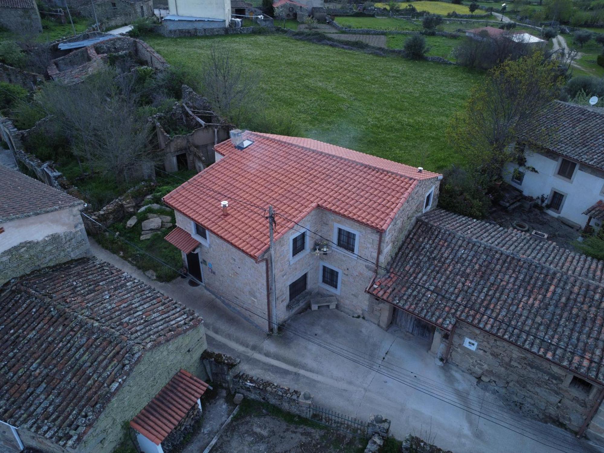 El Lagar Del Abuelo En Los Arribes Del Duero, Badilla, Zamora Luaran gambar